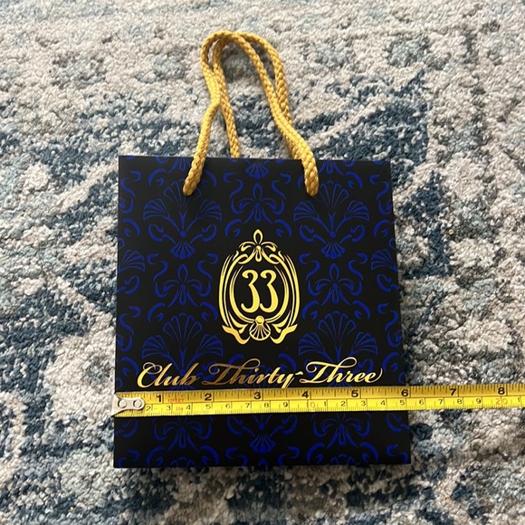 Disneyland Club 33 Gift Bag only - Picture 3 of 3